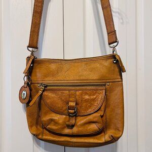 Fossil Key Leather Crossbody/Adjustable Strap Shoulder Purse-Tan/Gold-Roomy Bag
